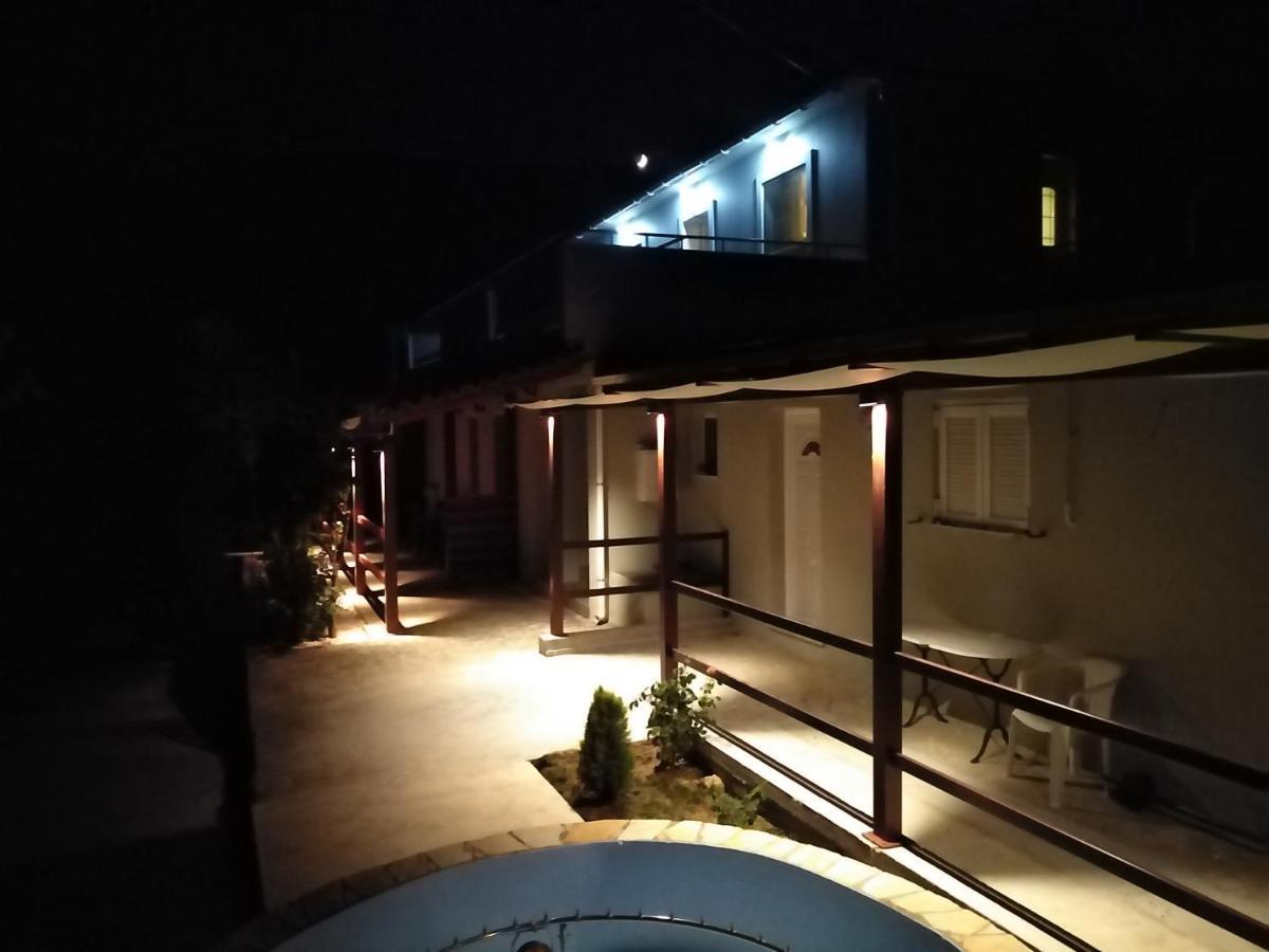 Apartment With Pool In Tzanata Kefalonia Dhimisianáta エクステリア 写真