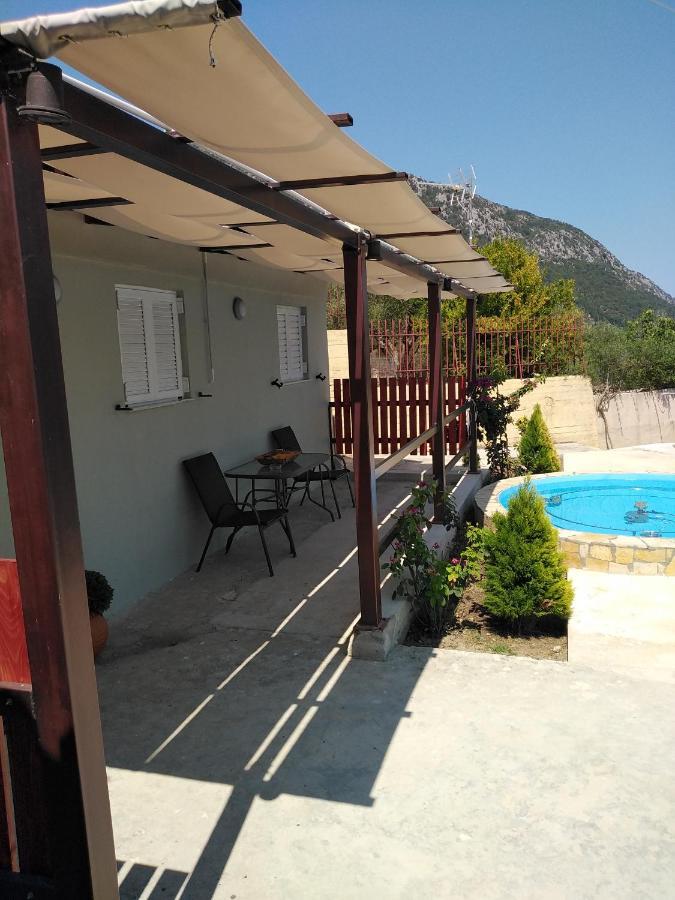 Apartment With Pool In Tzanata Kefalonia Dhimisianáta エクステリア 写真